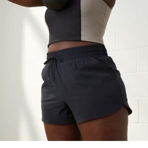 Abercrombie YPB motionTEK high rise lined workout shorts - Black!